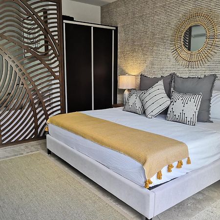 Menesse Tulum Luxury Apartments By Spot Rentals ภายนอก รูปภาพ